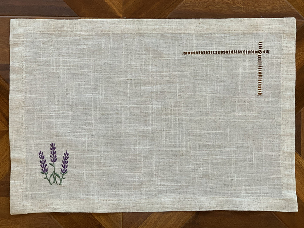 Serwetka/Podkładka z ażurowym  – Monogrammed Handkerchief recenzja i cena