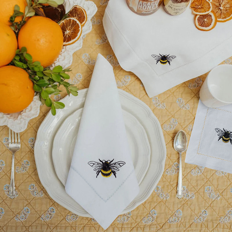 @Embrotowane serwetki pszczół, – Monogrammed Handkerchief recenzja i cena