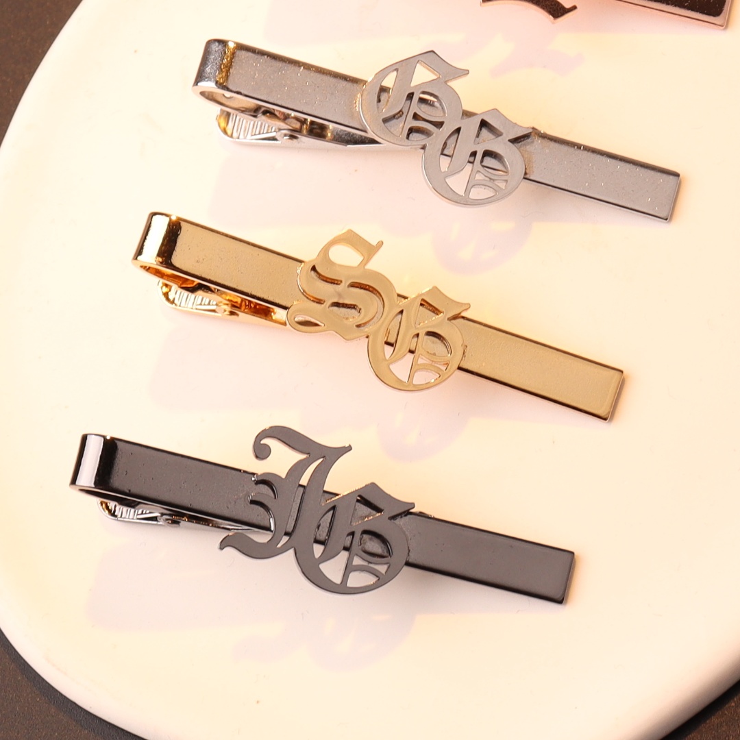 Spinka do krawata z inicjałami – Tie Bar Clip recenzja i cena