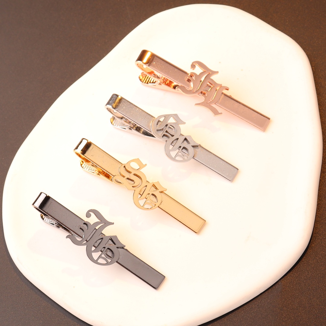 Spinka do krawata z inicjałami – Tie Bar Clip recenzja i cena