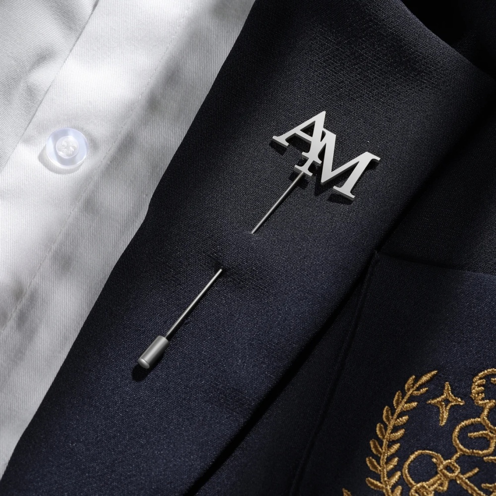 Broszka z Inicjałami Męska Sta – Tuxedo Lapel Pin recenzja i cena