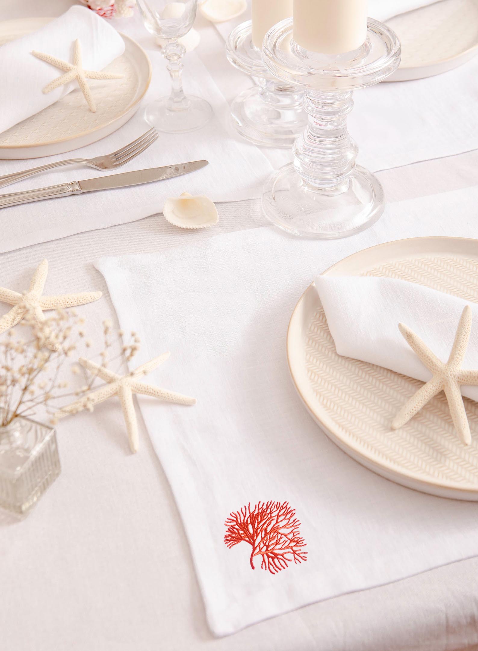 Wielokolorowe korale haftowana – Monogrammed Handkerchief recenzja i cena